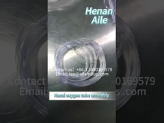Linha de montagem de cânula de oxigénio nasal