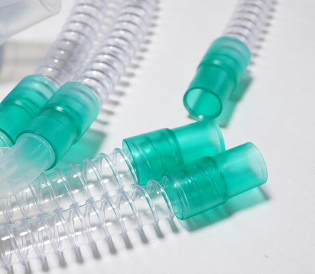 Bom preço Dispositivos de anestesia médica para vias aéreas Circuito de respiração corrugado de PVC Circuito de respiração corrugado de PVC on-line
